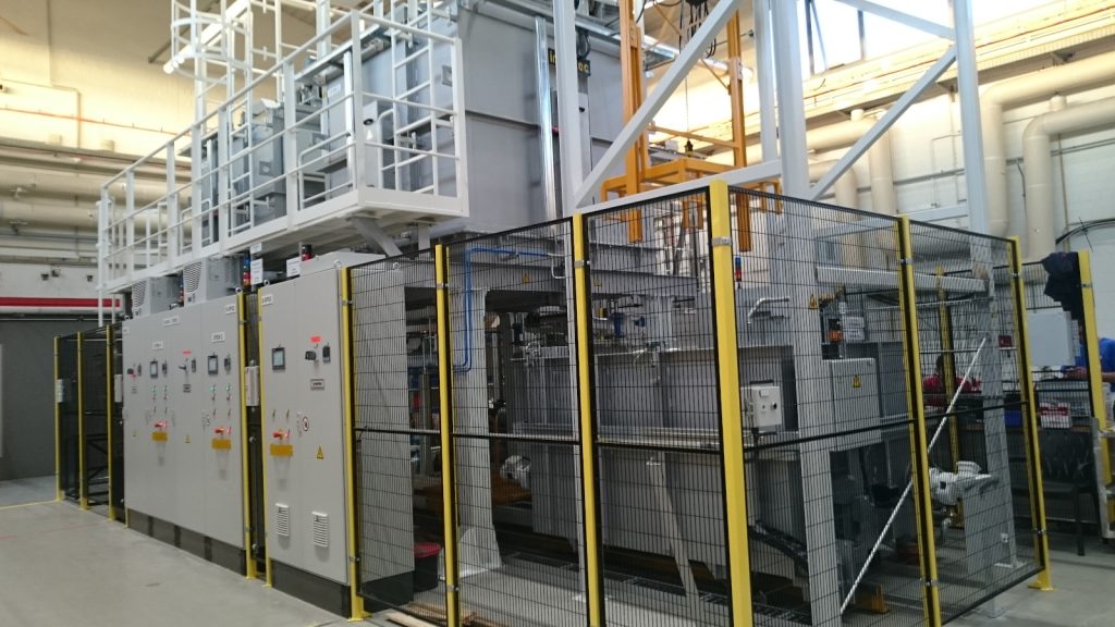 Drop-bottom batch with quenching tank - Insertec